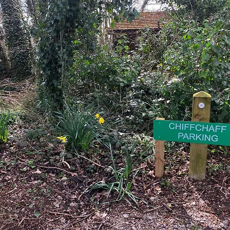 Chiffchaff With Hot Tub Feriehus *