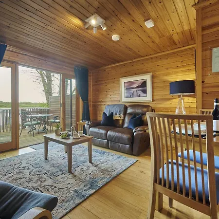 Chiffchaff With Hot Tub Feriehus Carlisle (Cumbria)