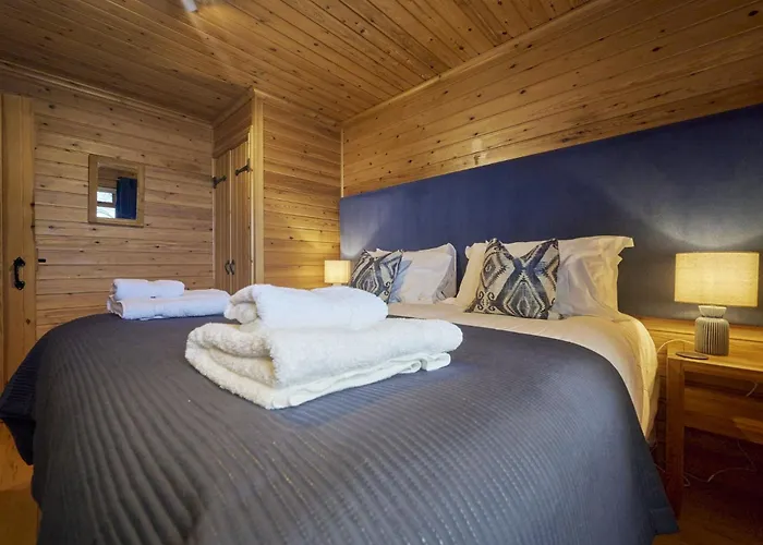 Chiffchaff With Hot Tub Vakantiehuis