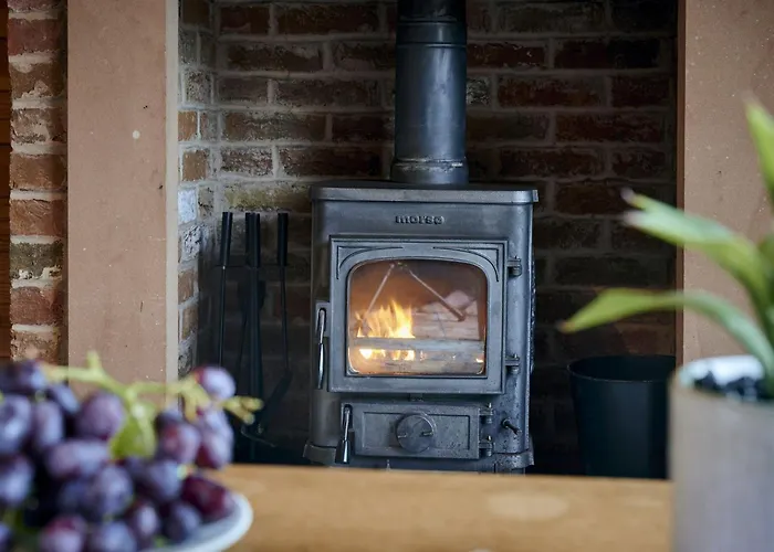 Vakantiehuis Chiffchaff With Hot Tub